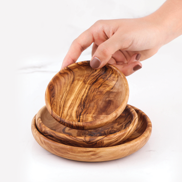 Set of 3 handmade Tunisian olive wood round plates